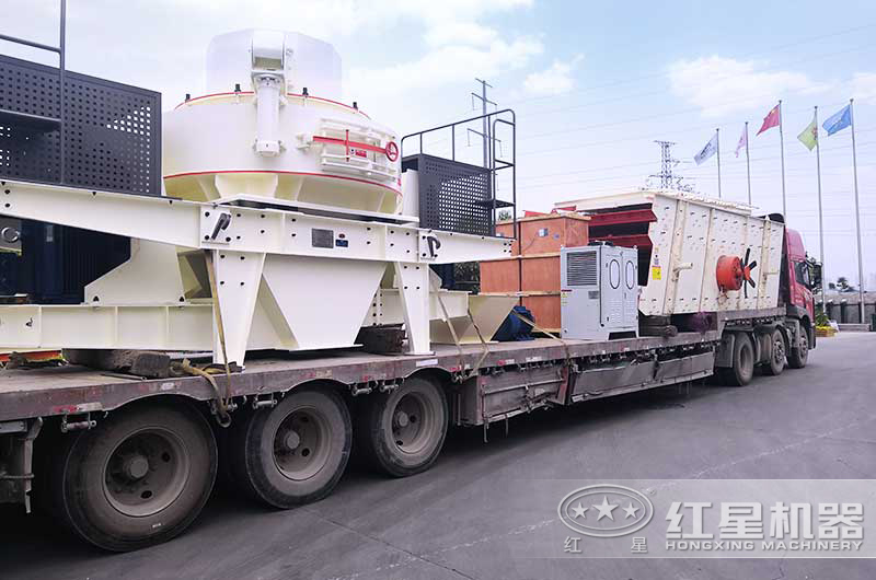 紅星整套青石破碎生產(chǎn)線設(shè)備裝車(chē)發(fā)貨現(xiàn)場(chǎng) 紅星整套青石破碎生產(chǎn)線設(shè)備裝車(chē)發(fā)貨現(xiàn)場(chǎng)