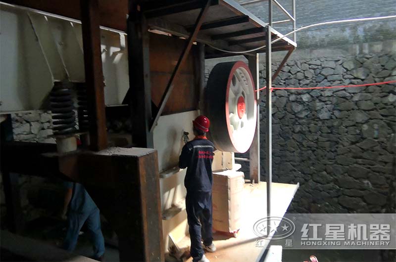 廠家直接來人維護設(shè)備 廠家直接來人維護設(shè)備