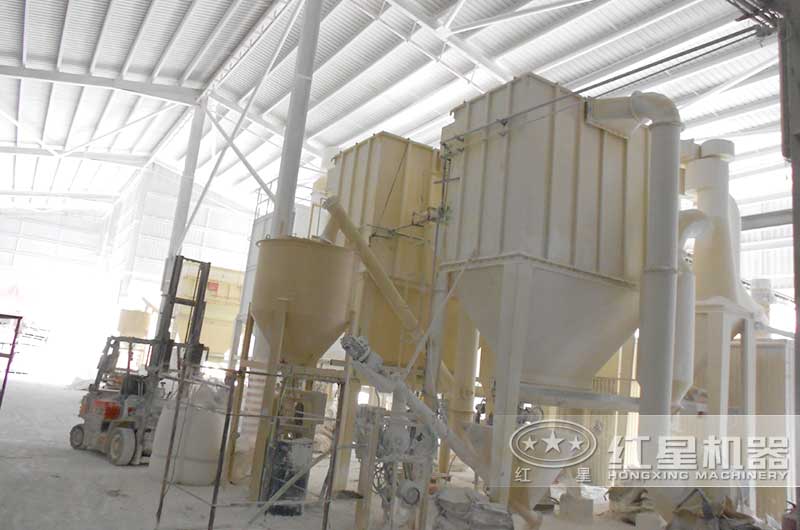 石灰石深加工生產線現(xiàn)場 石灰石深加工生產線現(xiàn)場