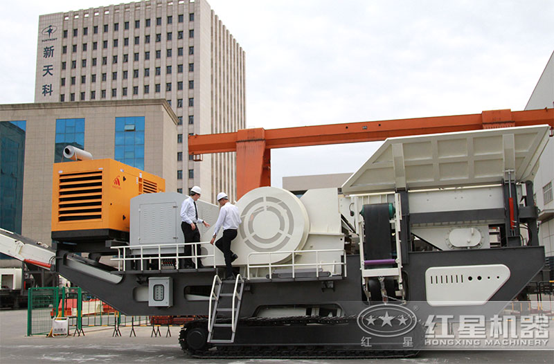 用戶(hù)考察流動(dòng)制沙機(jī)